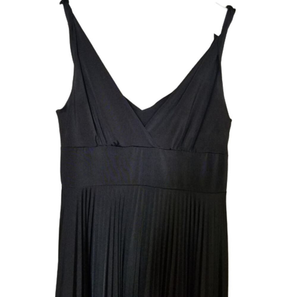 Soprano Accordion‎ Pleated Empire Waist Tank Dress - Picture 6 of 10